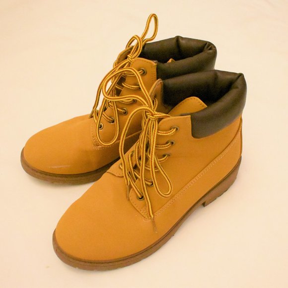 Combat Boots - Picture 1 of 4